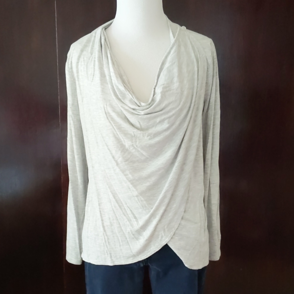 Old Navy maternity nursing cardigan